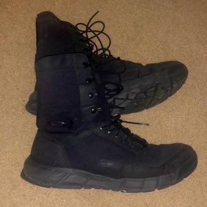 Oakley light assault tactical boots